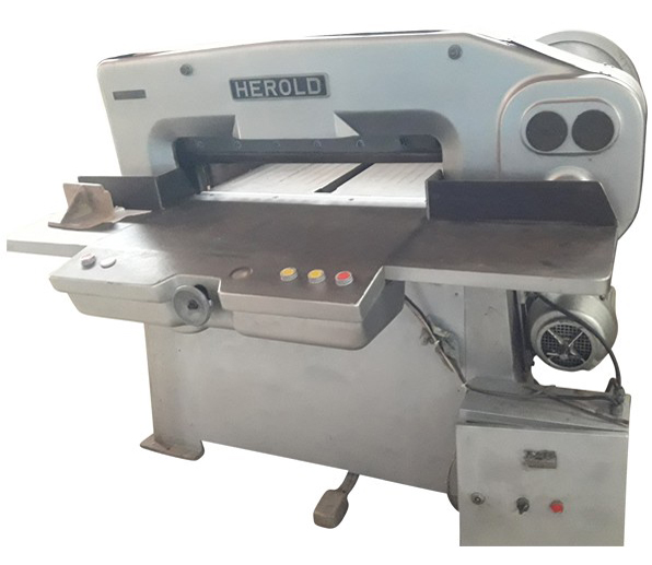 Herold Paper Cutting Machine